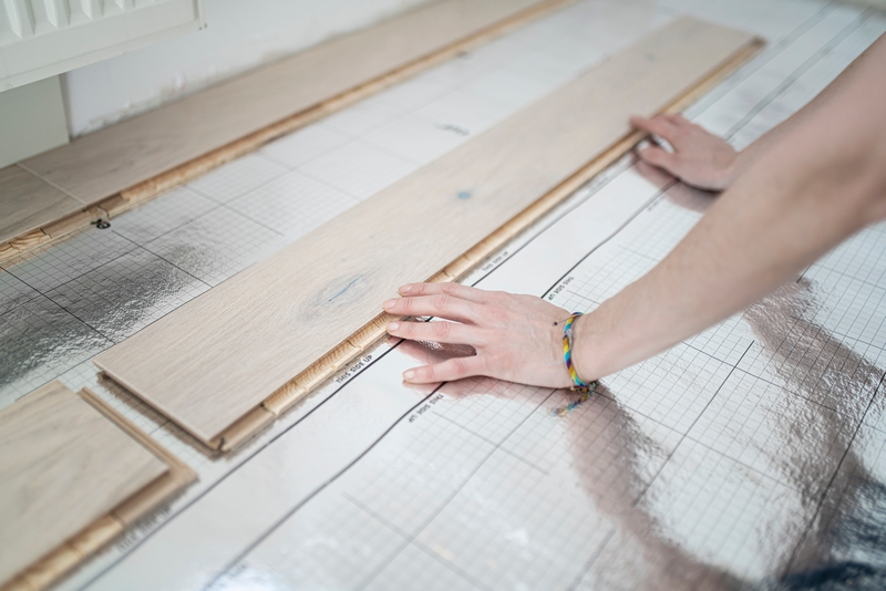 pose de parquet flottant avec sous couche
